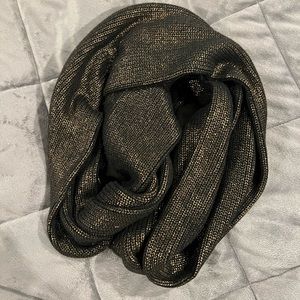 Club Monaco Metallic Snood